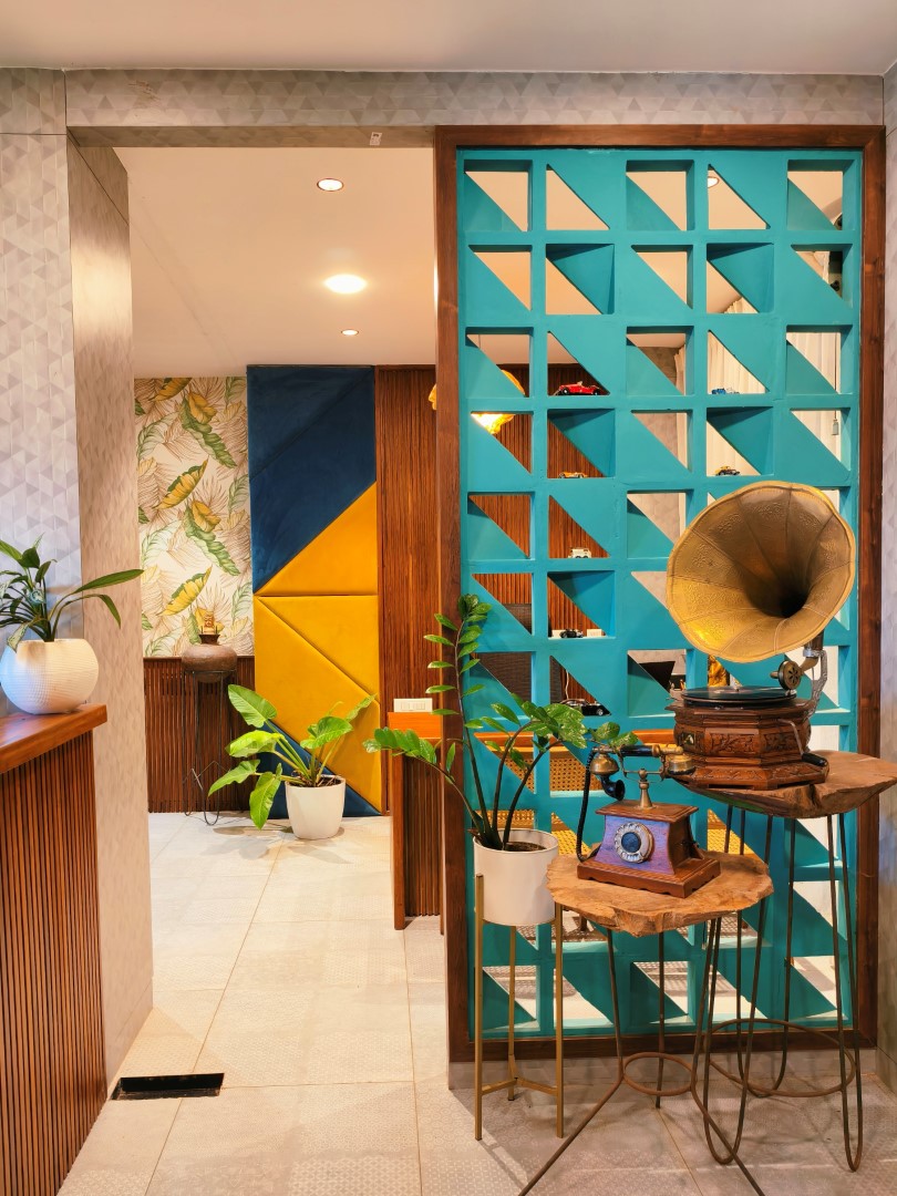 filter: 109; fileterIntensity: 0.35; filterMask: 0; captureOrientation: 90;
runfunc: 0; algolist: 0;
multi-frame: 1;
brp_mask:0;
brp_del_th:0.0000,0.0000;
brp_del_sen:0.0000,0.0000;
motionR: 0;
delta:1;
bokeh:1;
module: photo;hw-remosaic: false;touch: (0.64214253, 0.6669643);sceneMode: 12582912;cct_value: 0;AI_Scene: (-1, -1);aec_lux: 276.0;aec_lux_index: 0;albedo:  ;confidence:  ;motionLevel: 0;weatherinfo: weather?null, icon:null, weatherInfo:100;temperature: 34;